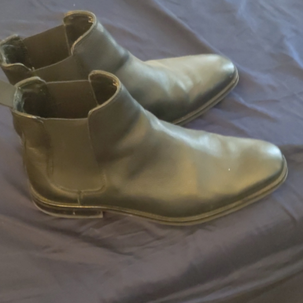 H&M Premium Leather Chelsea Boots